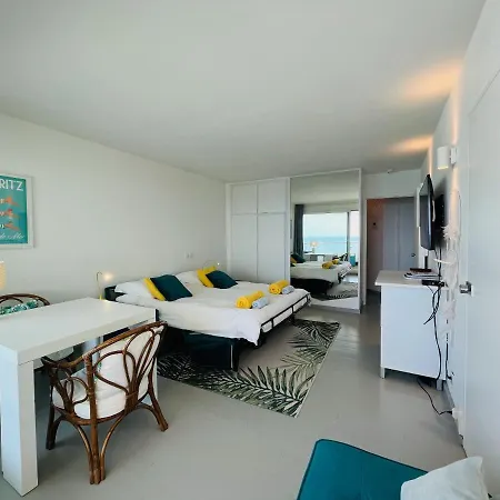 - Le Miramar - Studio Face Ocean Apartment